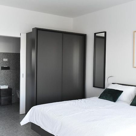 Buric House - M Suite - 95M2 And 54 M2 Terrace ロヴィニ エクステリア 写真