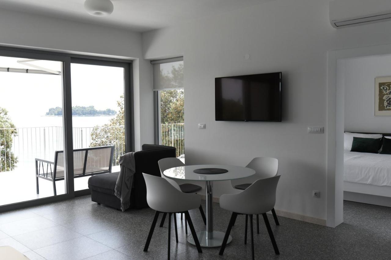 Buric House - M Suite - 95M2 And 54 M2 Terrace ロヴィニ エクステリア 写真